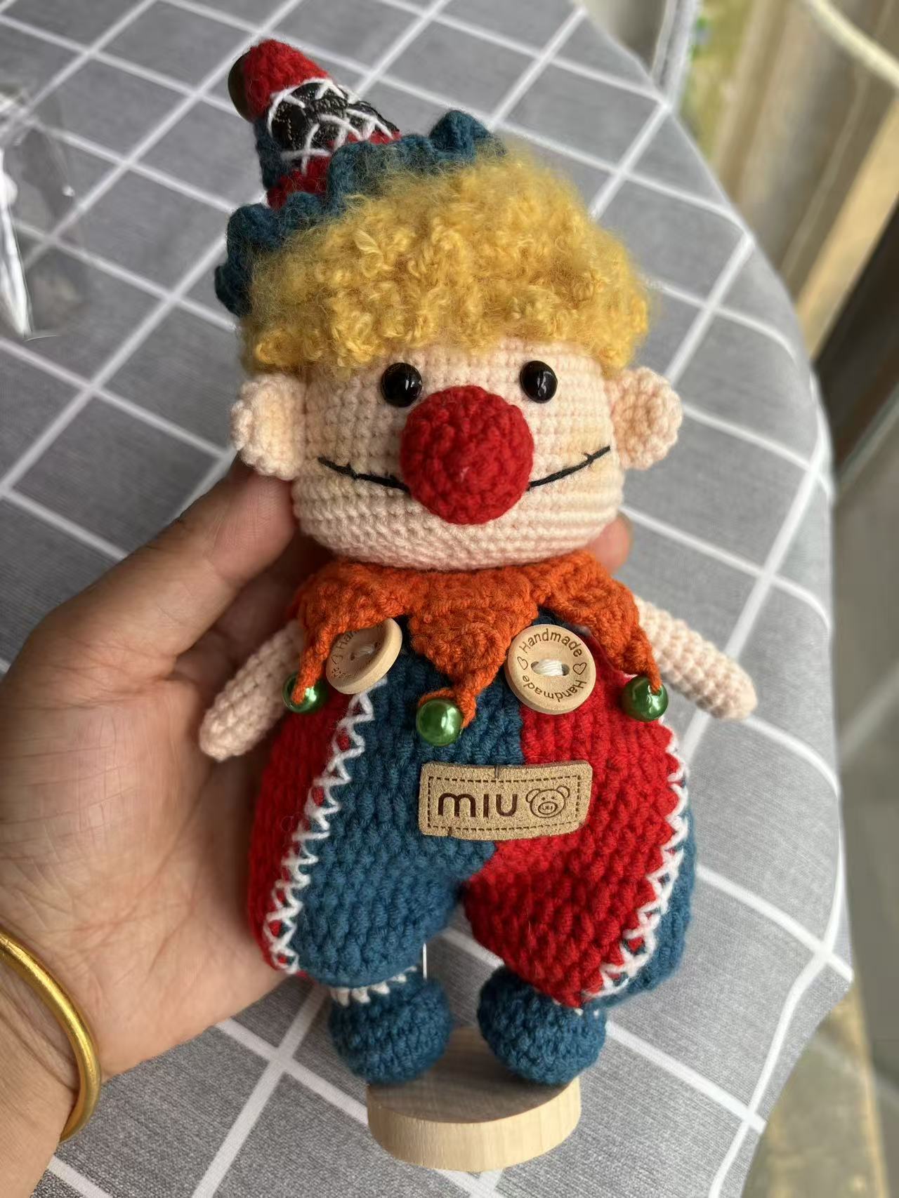 hand made clowns