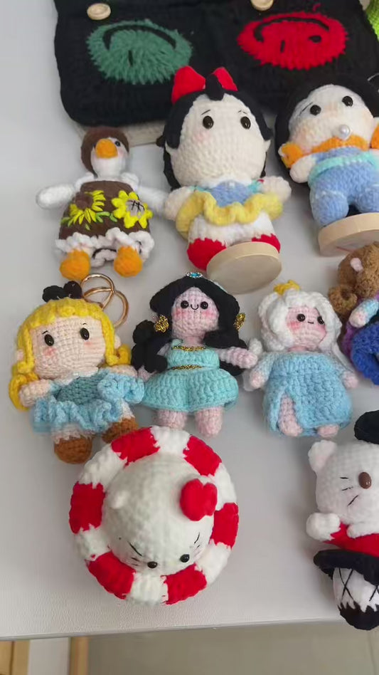 LUCKY CROCHET SCOOP